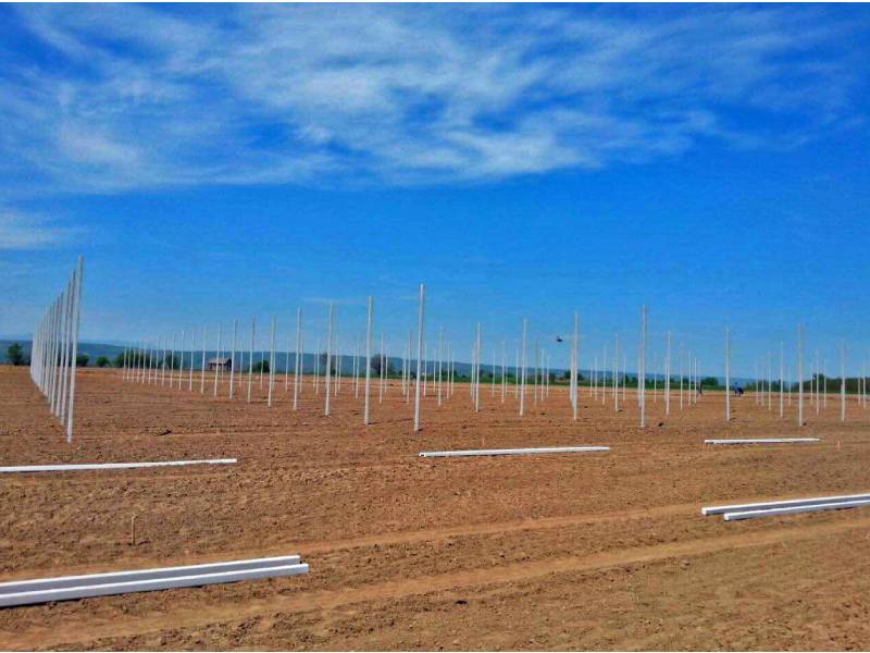 Postavljanje protivgradne mreze april 2015